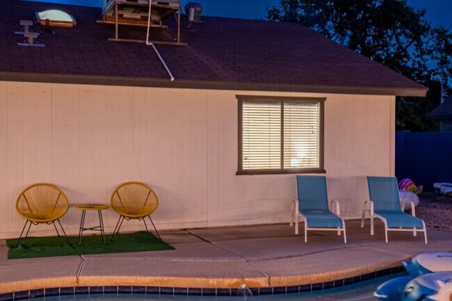 Building Photo - Downtown Gilbert Boho-Oasis|Pool|Gazebo|Ga...