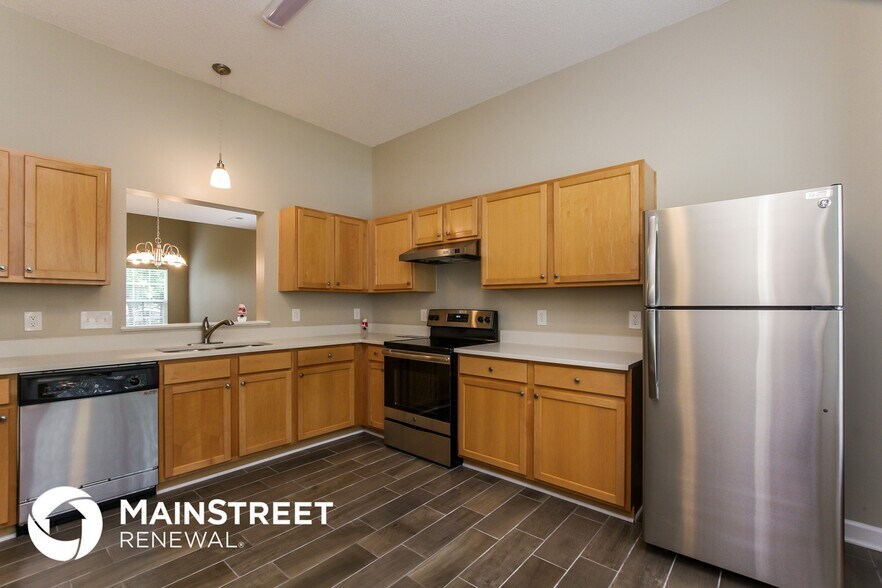 Building Photo - 4700 Capstone Dr