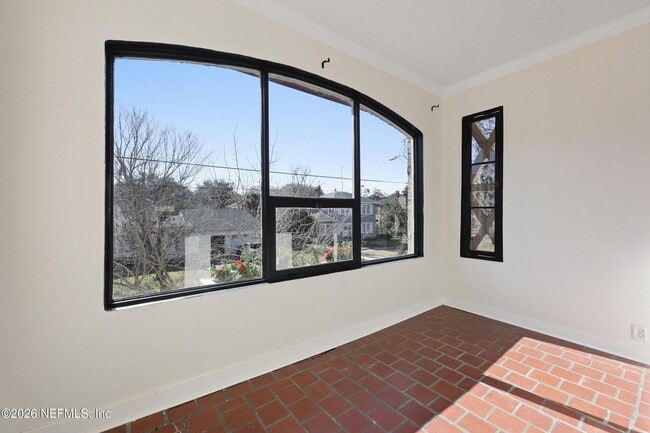 Building Photo - 1625 Seminole Rd