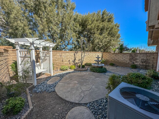 Building Photo - COMING SOON! Bella Ventana 3 Bedroom Home ...