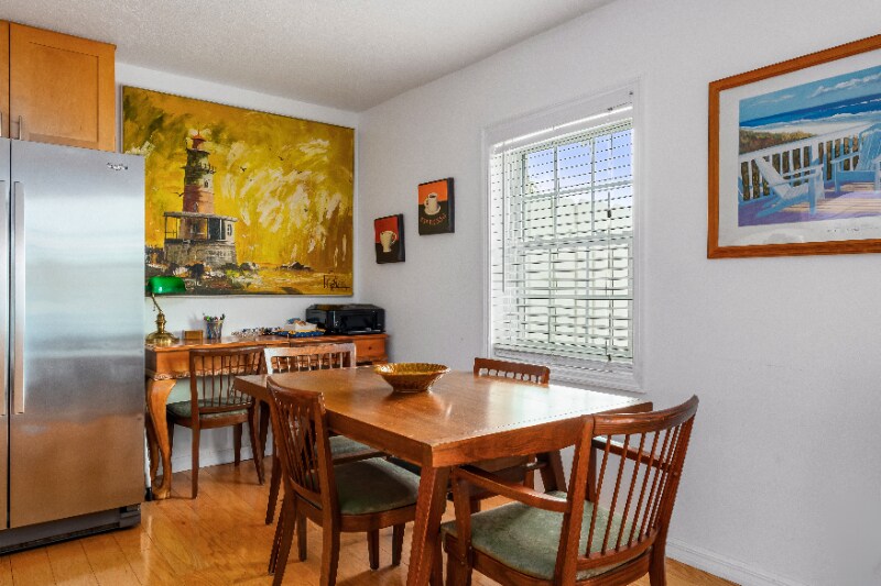 Building Photo - 204 Pompano Dr SE