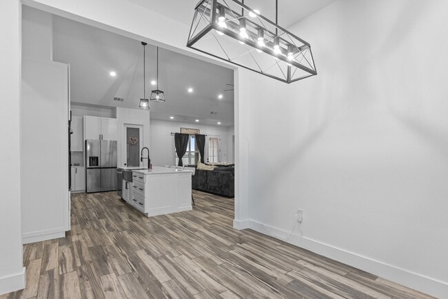 Building Photo - 2859 SE 1415