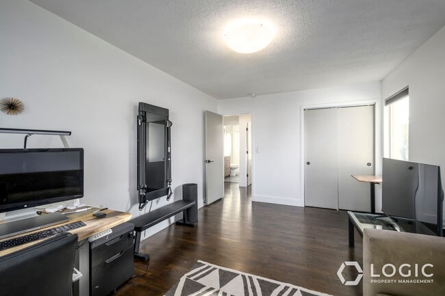 Building Photo - 3070 E 7070 S