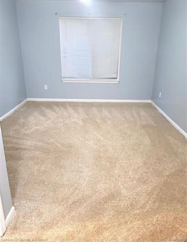 Building Photo - 24026 Wedgewood Cir