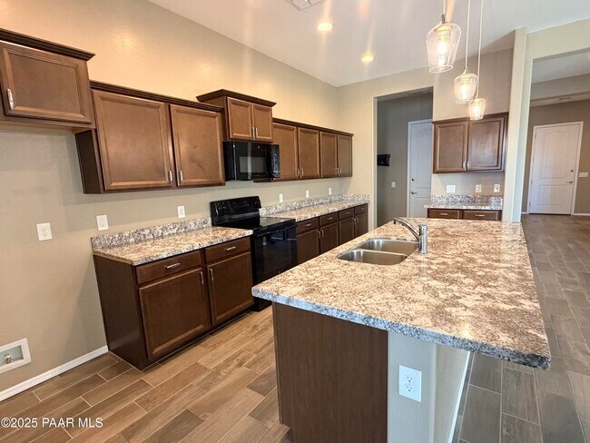 Building Photo - 12937 E Sandoval St