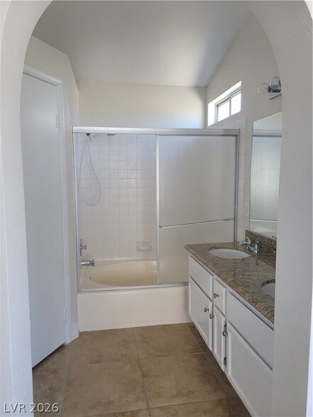 Building Photo - 8428 Oyster Dr