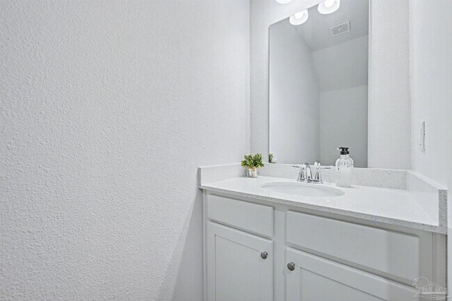 Building Photo - 2946 Overcup St