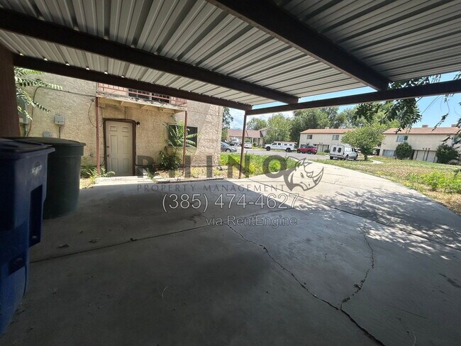 Building Photo - 463 N 1465 W