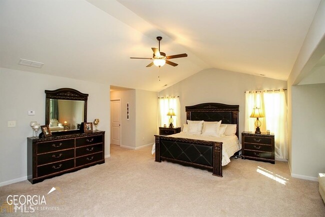 Building Photo - 345 Cliffhaven Cir