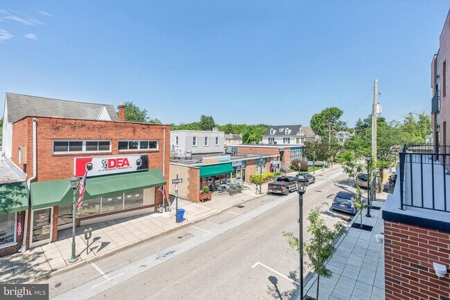 Building Photo - 203 Haverford Ave