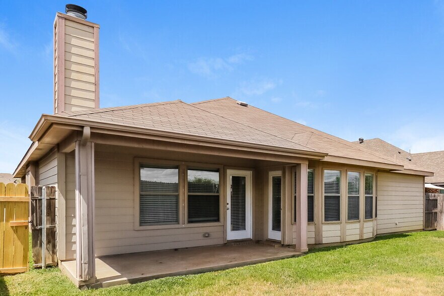 Building Photo - 11921 Bellegrove Rd