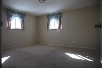 Building Photo - 1551 E Costilla Ave