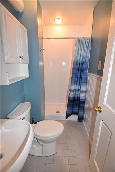 Building Photo - 19 Rustic Dr