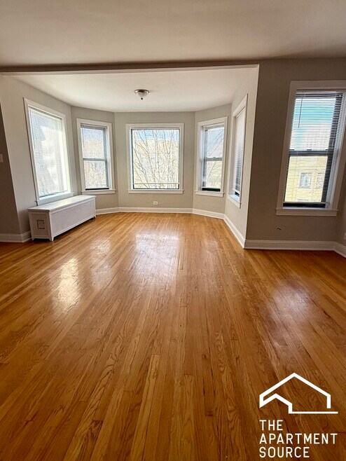 Building Photo - 2211 E 69th St