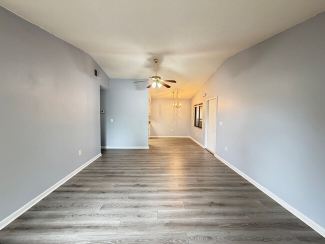 Building Photo - Great apartment for rent!