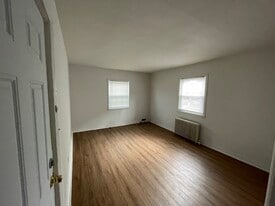 Building Photo - 365 Concord Ave