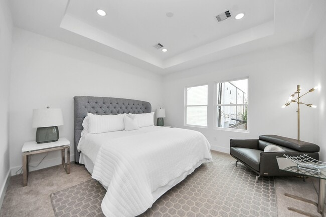 Building Photo - 3118 Wentworth St