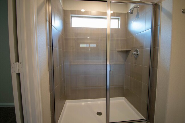Building Photo - NEW Home, New Street, New Neighborhood! Wi...