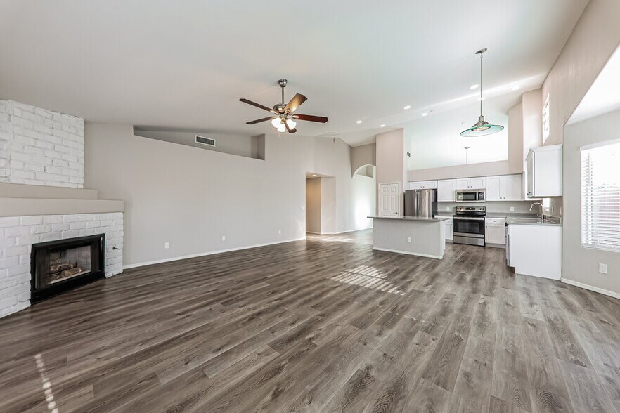 Building Photo - 4317 W Electra Ln