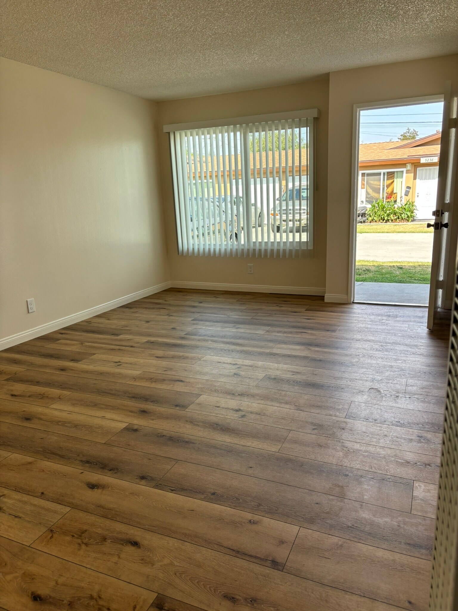 Building Photo - Cedar Apartments