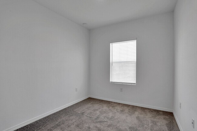 Building Photo - 3/2.5 Townhome in Annie's Walk! 3D Virtual Tour Inside!