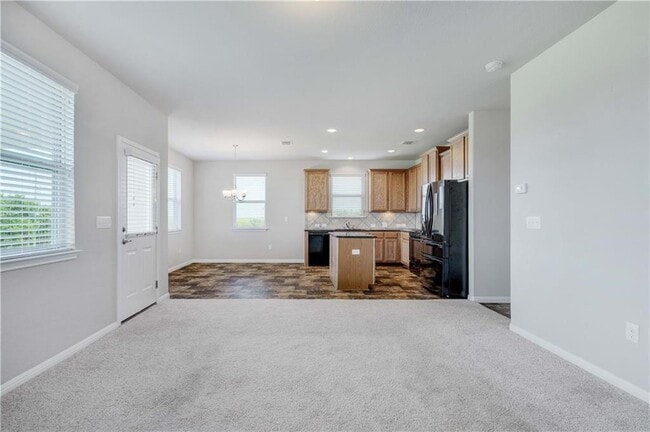 Building Photo - 741 Twisted Oaks Ln