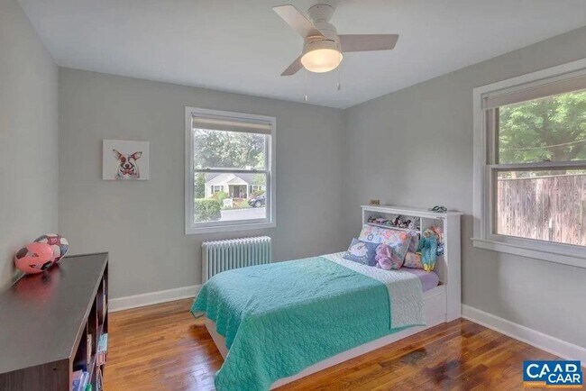 Building Photo - 1601 Del Mar Dr