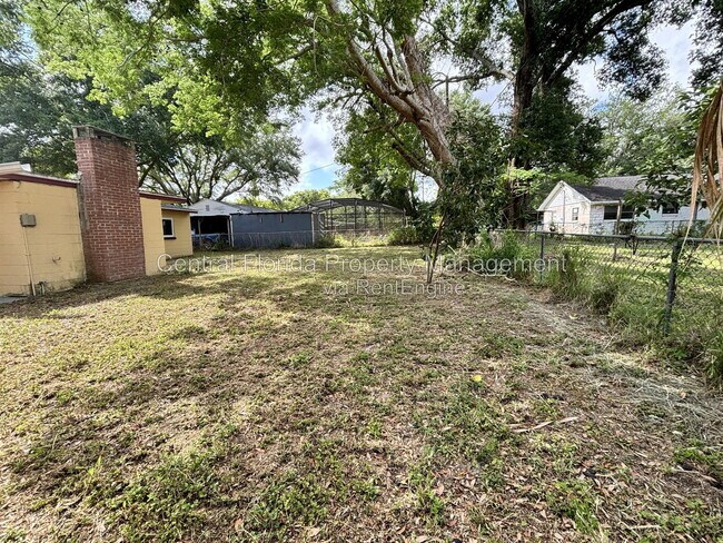 Building Photo - 4606 Meadowbrook Ave