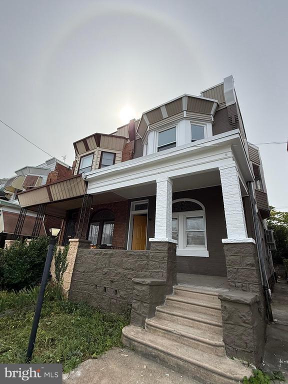Building Photo - 5618 Cedar Ave