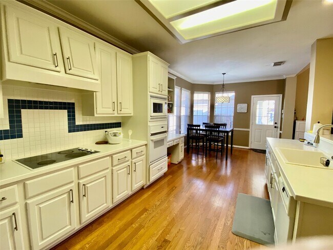 Building Photo - 3151 Pleasant Cove Ct