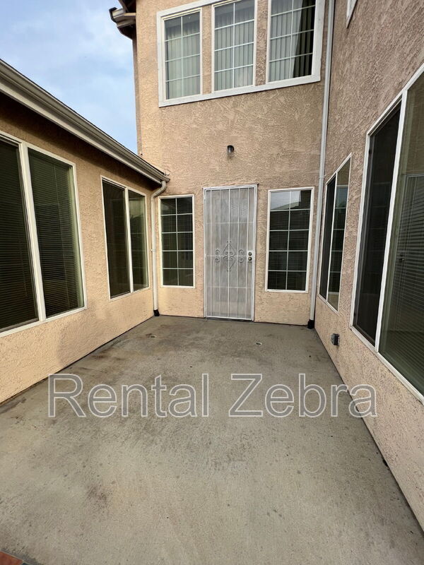 Building Photo - 1732 Presidio Ct