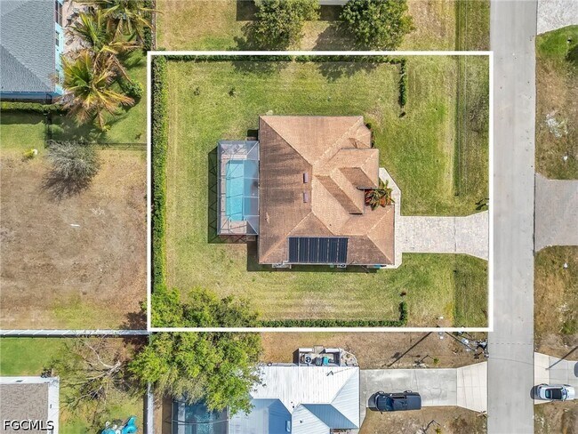 Building Photo - 1627 SW 14th St