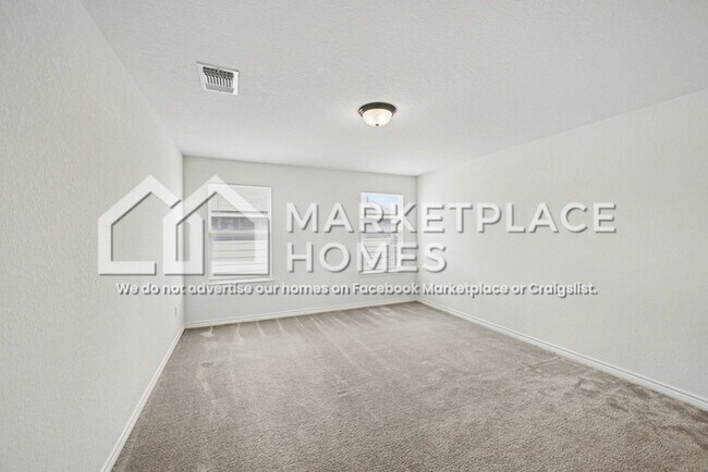 Building Photo - 3901 Legend Hill