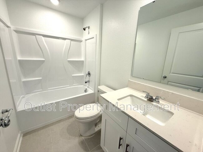 Building Photo - 1275 Belle Isle Ln