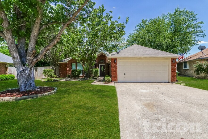 Primary Photo - 6807 Keeler Dr