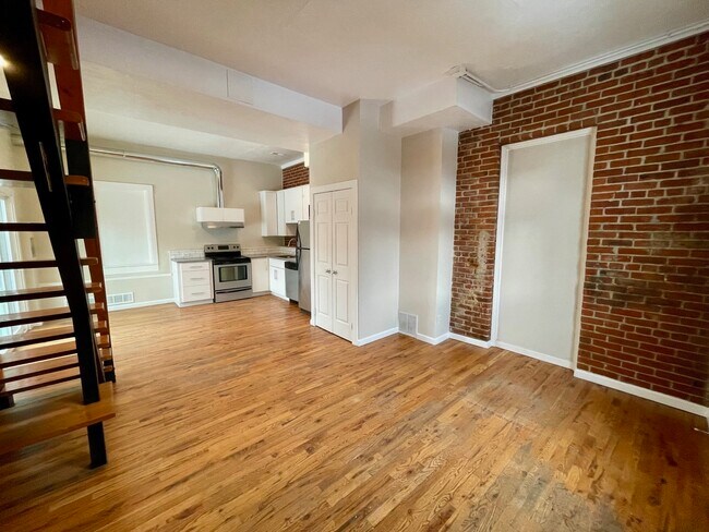 Building Photo - 5007 W 43rd Ave