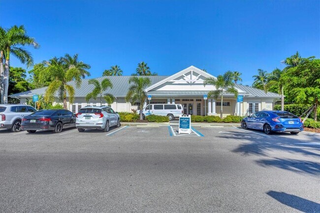 Building Photo - 3605 54th Dr W