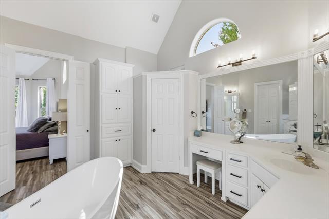 Building Photo - 7889 Steeplechase Cir
