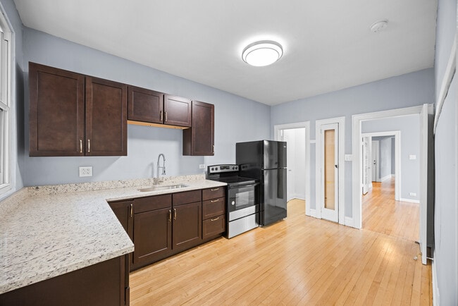 Building Photo - 1406 S 59th Ct