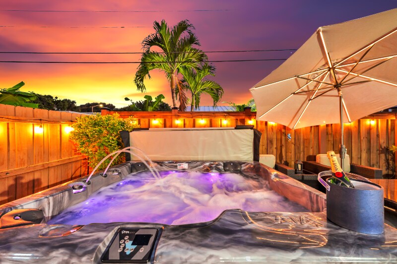 Building Photo - 363 Harbor Dr