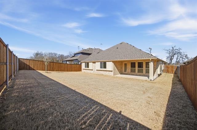 Building Photo - 302 Kettlewood Dr