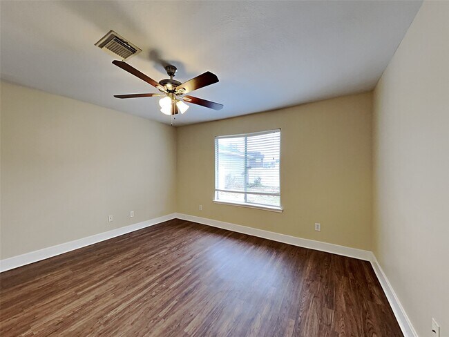 Building Photo - 18722 Atasca Oaks Dr