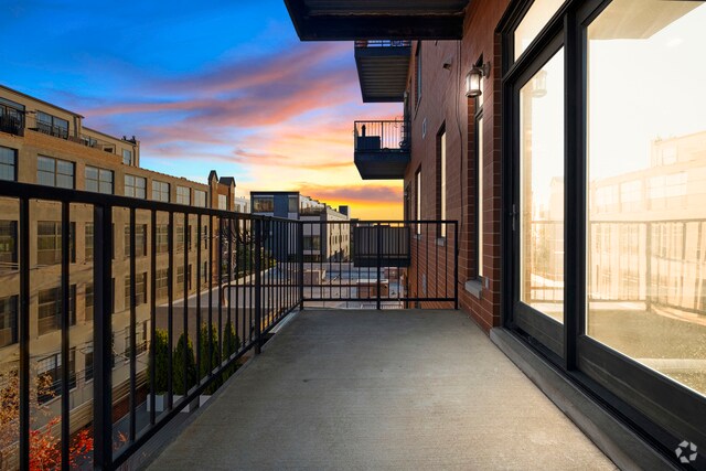 Building Photo - 1355 W Washington Blvd