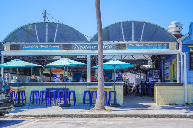 Building Photo - 1826 58th St S