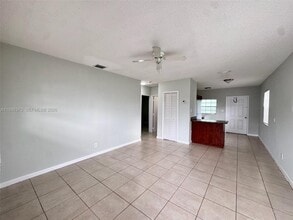 Building Photo - 990 Phippen Waiters Rd