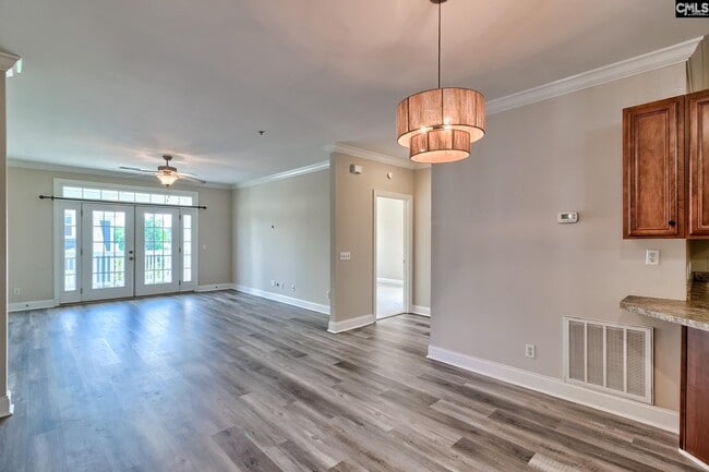 Building Photo - 118 Sandlapper Way