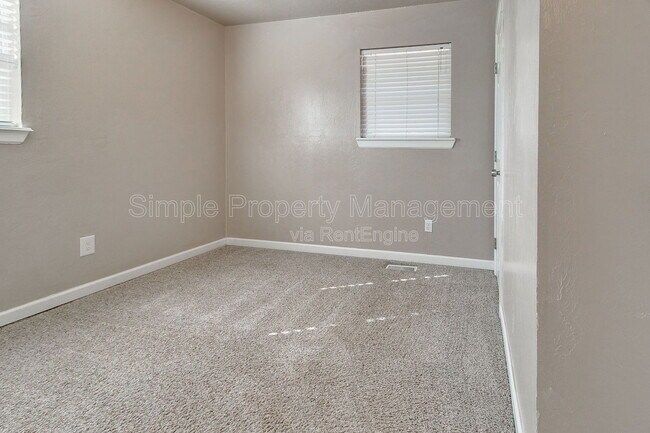 Building Photo - 120 N Ranchwood Blvd