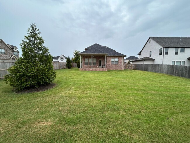 Building Photo - COMING SOON! Fully Furnished Stylish 4-Bed...