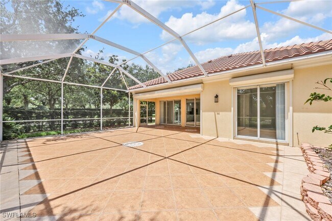 Building Photo - 3000 Ellice Way