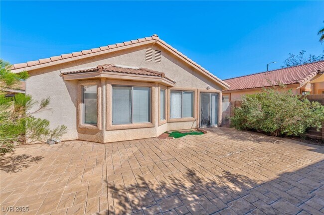 Building Photo - 11085 Cusumano Ct